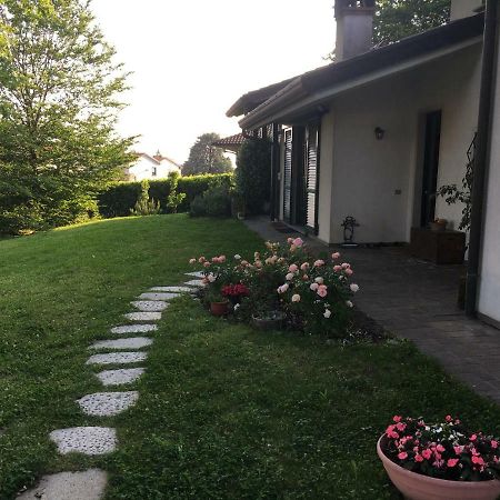 Elleboro Bed & Breakfast Carugo Exterior foto