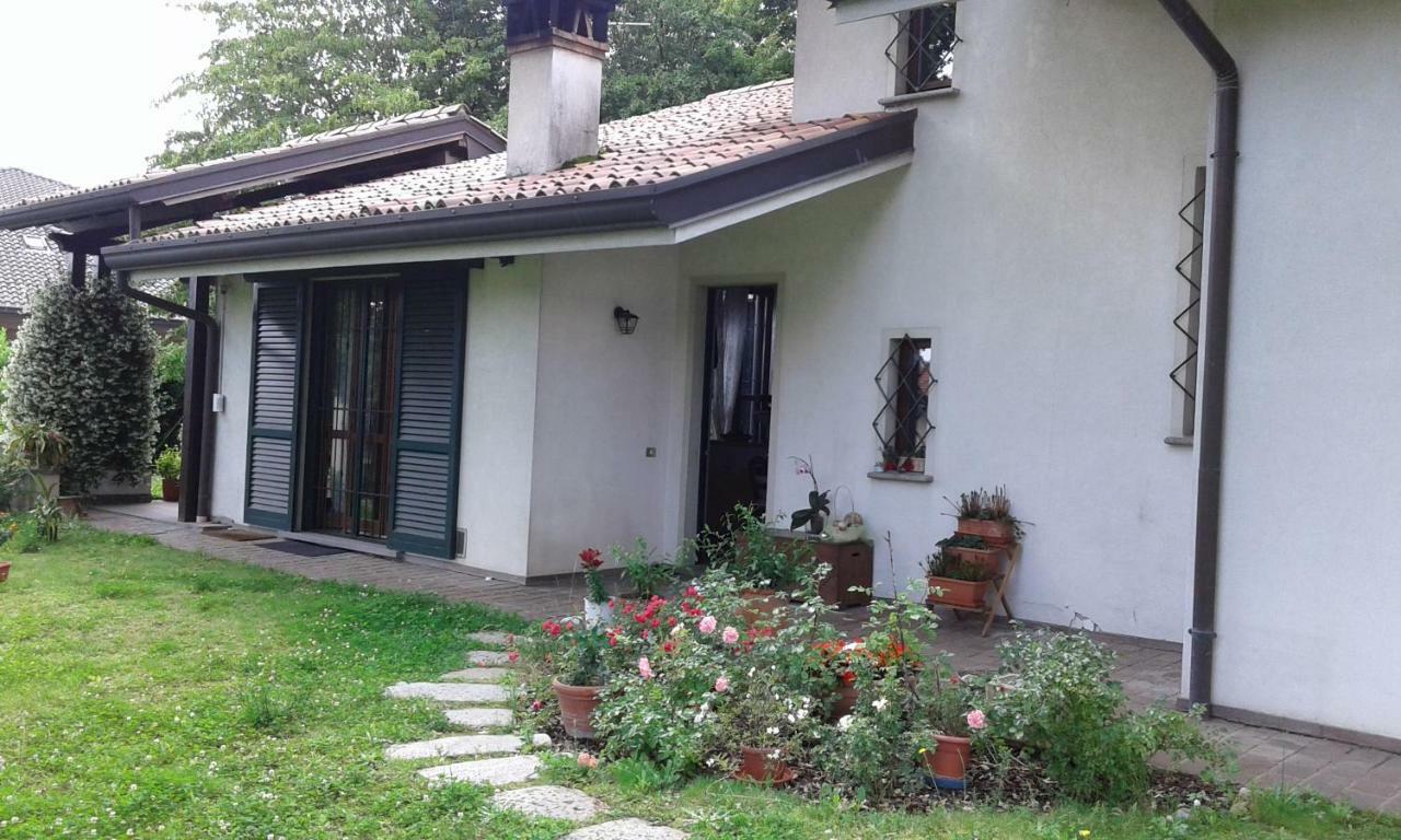 Elleboro Bed & Breakfast Carugo Exterior foto