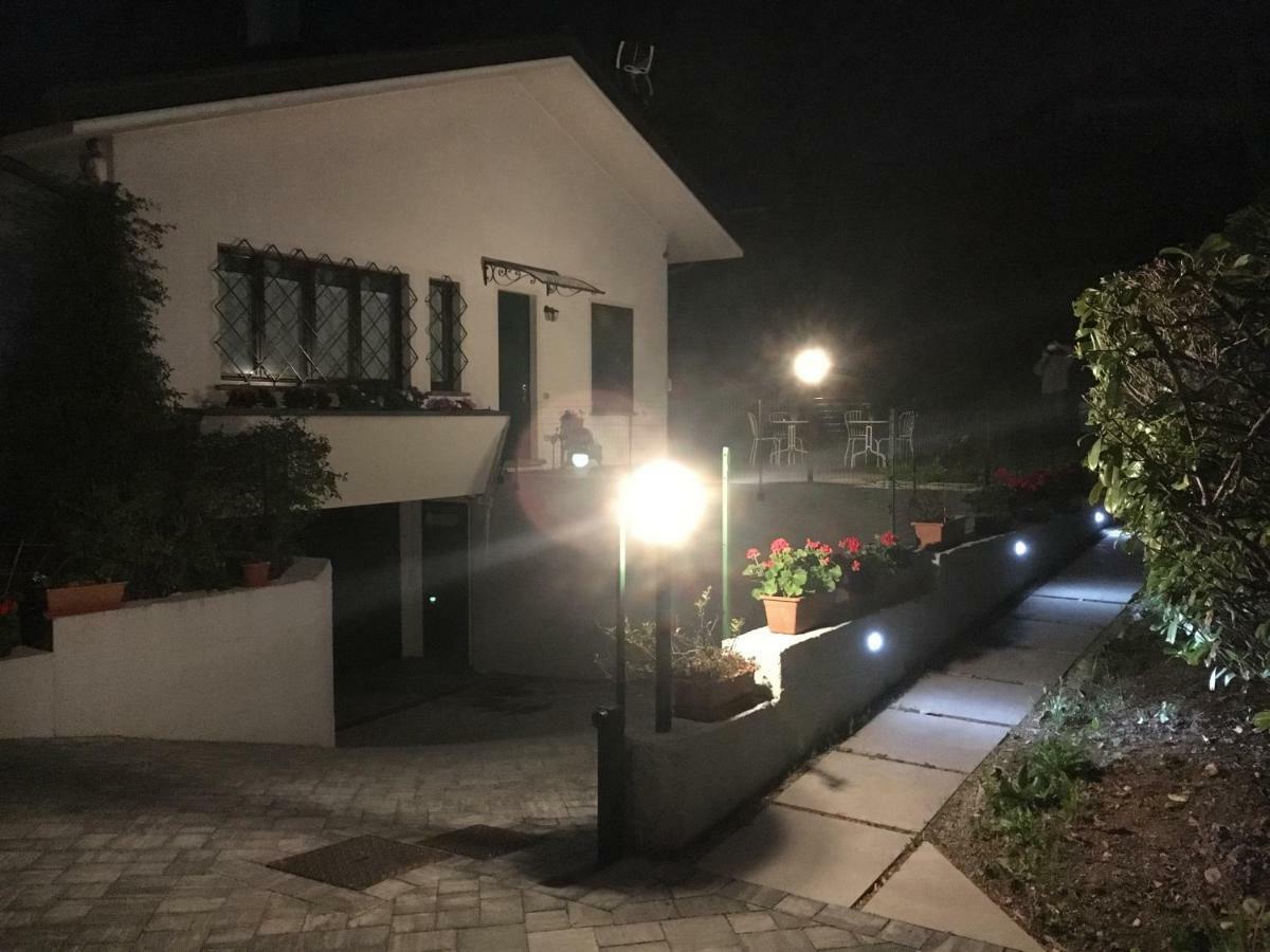Elleboro Bed & Breakfast Carugo Exterior foto